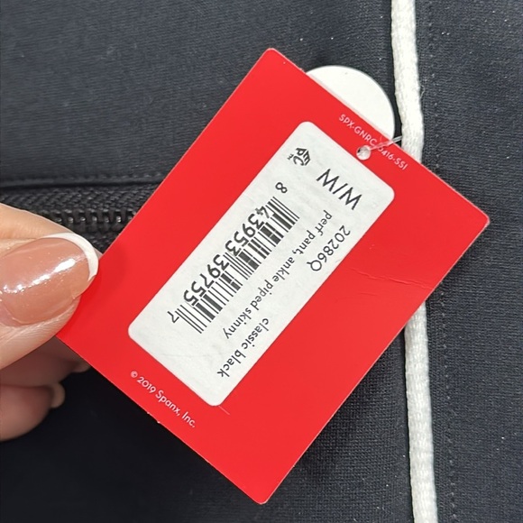 Spanx Perfect Pant ankle piped skinny  classic black size medium petite. NWT. - Picture 5 of 11